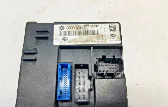 Audi A6 S6 C6 4F Comfort/convenience module 4F0907289G nr2253