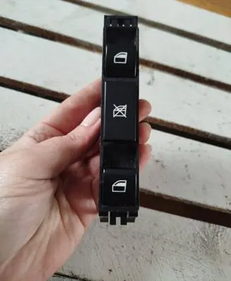 BMW 3 E46 Electric window control switch 8381518 61318381518 03120010