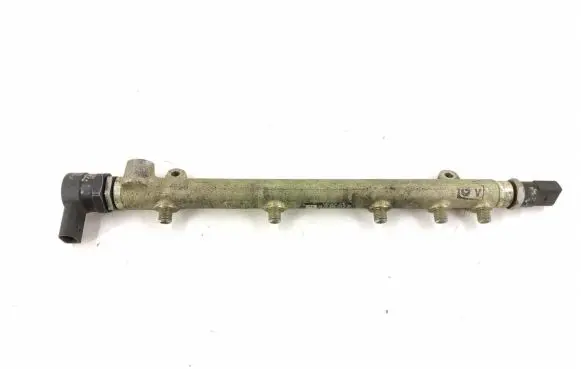 Fuel main line pipe