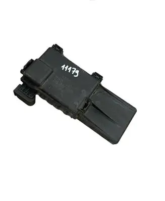 Volkswagen Golf IV Fuse module 1J0937550