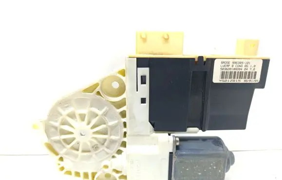 Citroen C4 I Front door window regulator motor 996385101