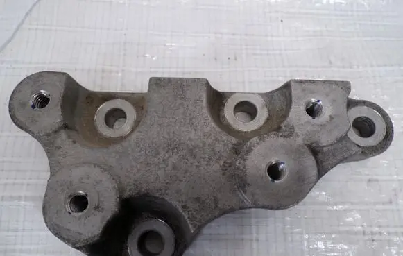 Opel Mokka X Gearbox mounting bracket 95273475