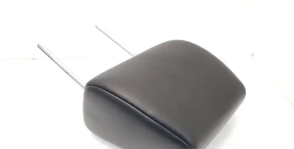 Suzuki Grand Vitara II Front seat headrest 