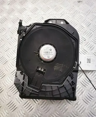 BMW 2 F22 F23 Subwoofer speaker 9210147