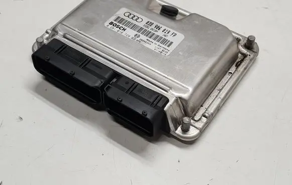 Audi A4 S4 B6 8E 8H Engine control unit/module 038906019FP 0281010729