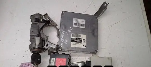 Toyota Avensis T250 Engine control unit/module 8966105590