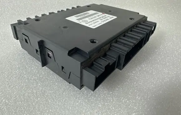 Volkswagen Touareg I Comfort/convenience module 7L6937049M