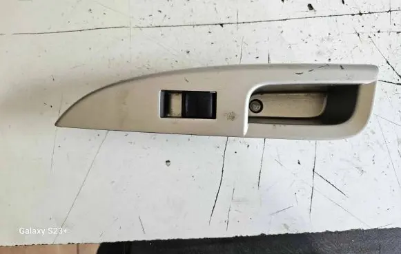 Toyota Urban Cruiser (XP110) Rear door handle trim 7427252100