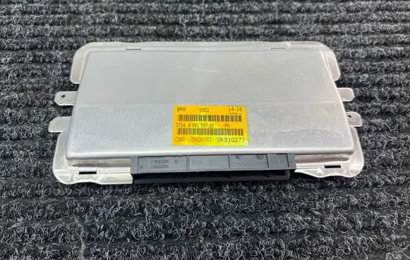 BMW X5 F15 Suspension control unit/module 6881597 75789011 28402631453
