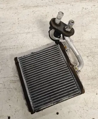 Mitsubishi L200 Air conditioning (A/C) radiator (interior) 38209