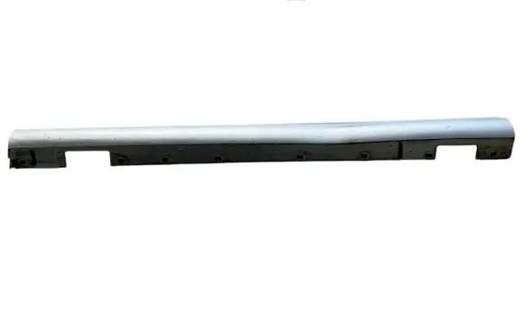 Mercedes-Benz C W204 Sill A2046981354