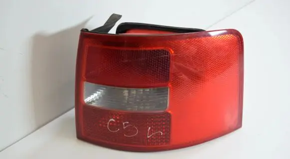 Audi A6 S6 C5 4B Rear/tail lights 4B9945096F