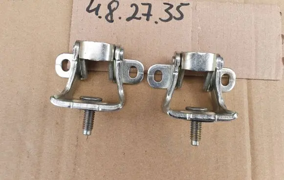 Volkswagen Golf VII Tailgate/trunk/boot hinge 5G6827301B