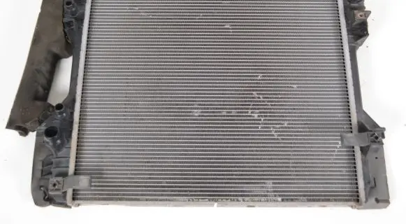 Jaguar XF X250 Coolant radiator