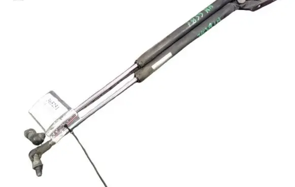 Suzuki Swift I Tailgate strut 