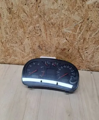 Volkswagen Golf IV Speedometer (instrument cluster) 1J0919860