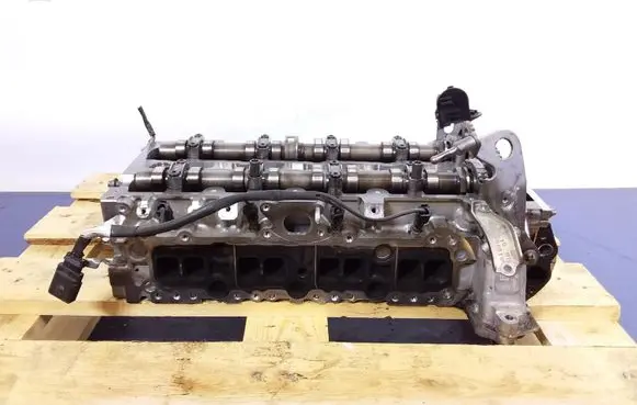 Mercedes-Benz GLK (X204) Engine head R651016