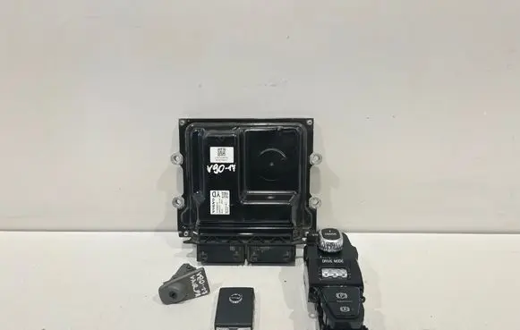 Engine ECU kit and lock set