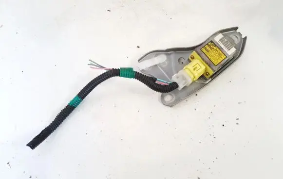 Toyota Avensis Verso Airbag deployment crash/impact sensor 8986044010 89860-44010