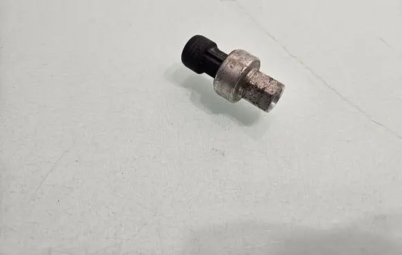 Renault Scenic III - Grand scenic III Air conditioning (A/C) pressure sensor 7700417506