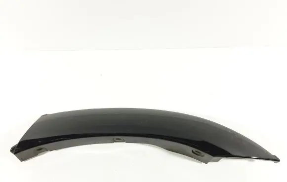 Suzuki XL7 I Rear arch trim 7768052D00