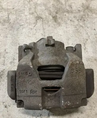 Renault Latitude (L70) Front brake caliper