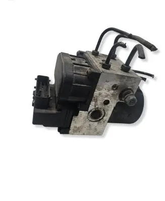 Volkswagen PASSAT B5.5 ABS Pump 8E0614111AB