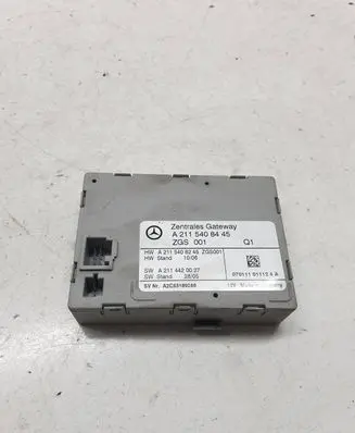 Mercedes-Benz CLS C219 Gateway control module A2115408445 A2115408245 A2114420027