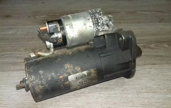 Volvo XC90 Starter motor 221113 339872