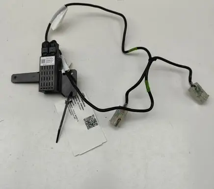 Tesla Model S USB socket connector 108066900A