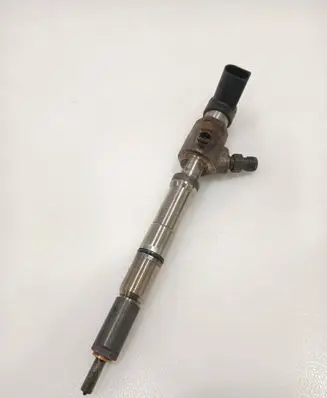 Volkswagen Caddy Fuel injector 03L130277B