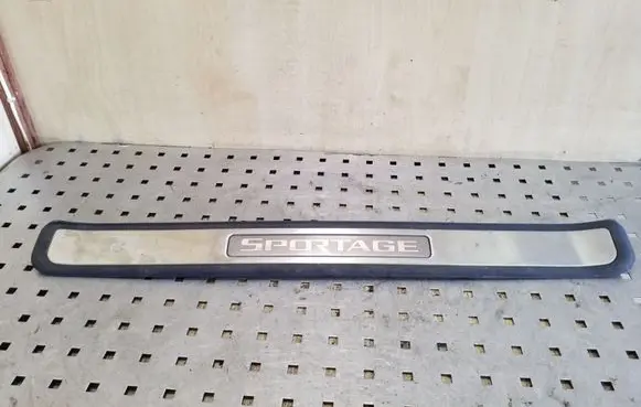 KIA Sportage Front sill trim cover 858851F000