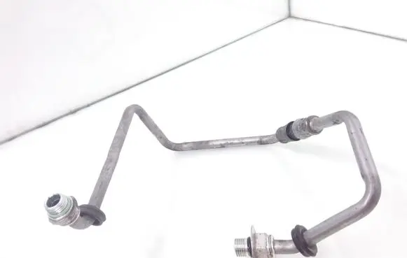 Mercedes-Benz E A207 Gearbox oil cooler pipe/hose A2045280924