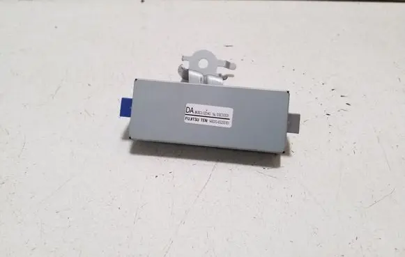 Toyota Corolla E210 E21 Aerial antenna amplifier 863C002040