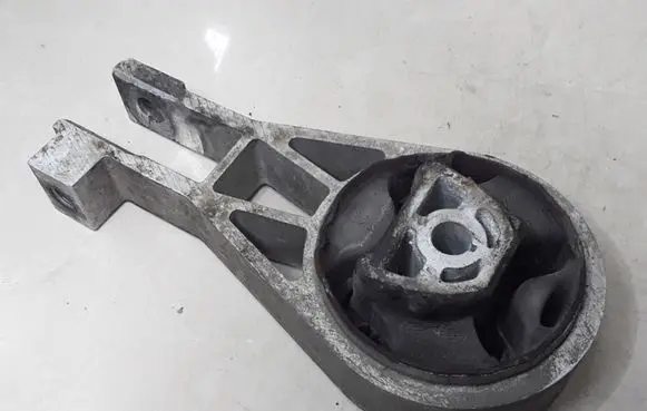 Opel Corsa D Gearbox mount 55703436