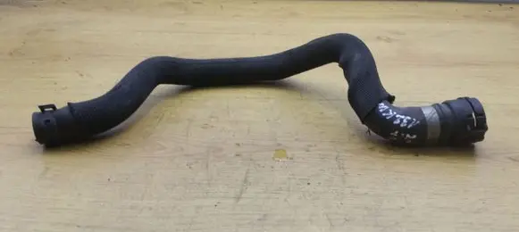 Audi A6 S6 C6 4F Engine coolant pipe/hose
