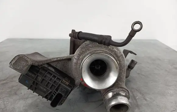 BMW 1 E81 E87 Turbo 7810189 25820310