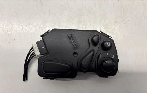 Mercedes-Benz C W203 Seat control switch 2038214258