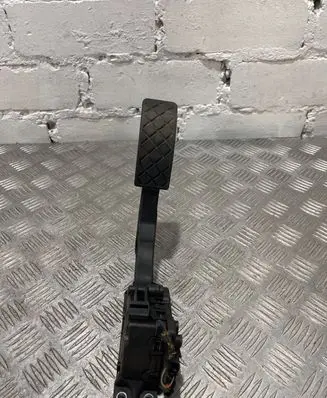 Seat Ibiza IV (6J,6P) Accelerator throttle pedal 6Q1721503M