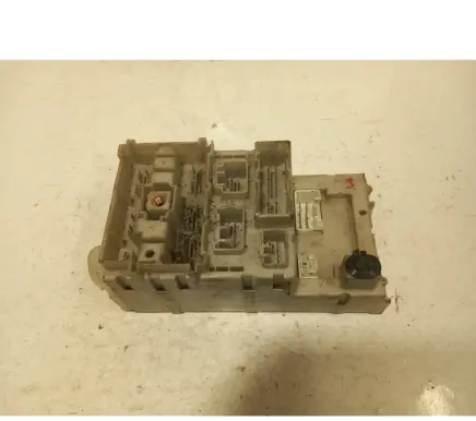 Toyota RAV 4 (XA20) Fuse box set 8273342080 1H020756