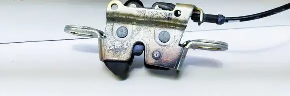 Ford Cougar Seat back rest lock catch 98BBC613D61AE