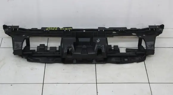Peugeot 5008 Radiator support slam panel 9686185080