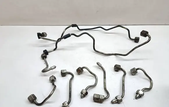 BMW 5 F10 F11 Fuel injector supply line/pipe