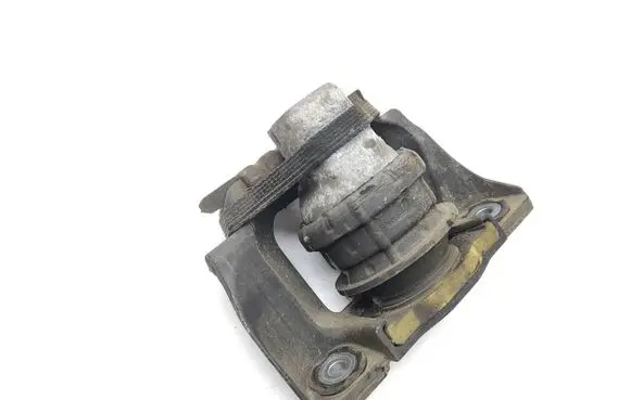 Volvo S90, V90 Engine mount bracket 326F22 26003 EAA34600