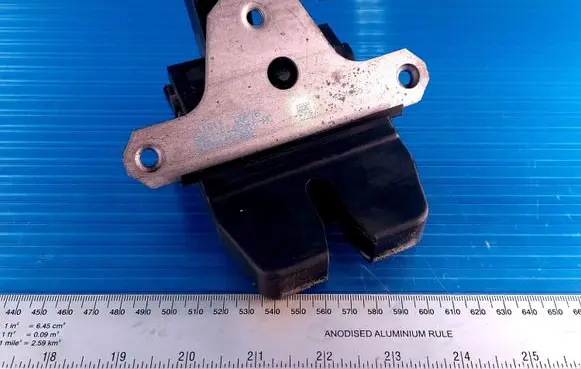 Ford Focus Tailgate/trunk/boot lock/catch/latch 8M51R442A66AC