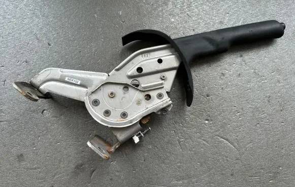 Nissan Patrol Y61 Hand brake release handle 36010VB010