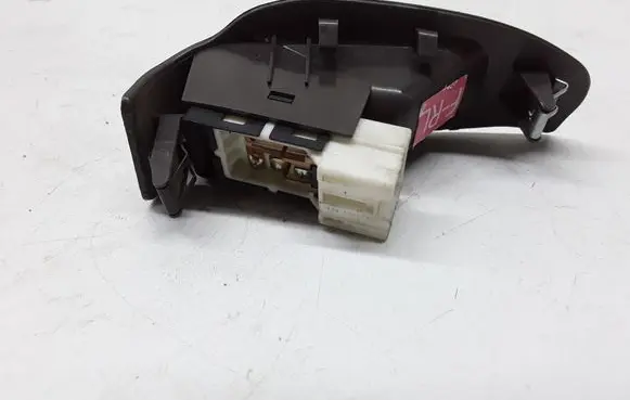 Subaru Legacy Electric window control switch