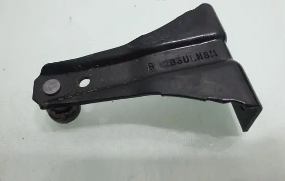Dodge Grand Caravan Sliding door upper roller guide/hinge 