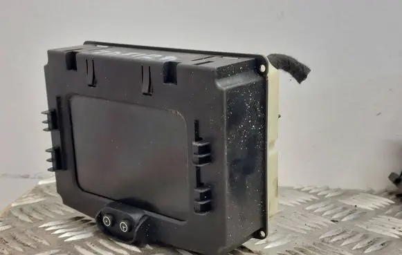 Opel Zafira A Screen/display/small screen 13106238 681003030R 5WK70054