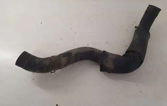KIA Sorento Engine coolant pipe/hose